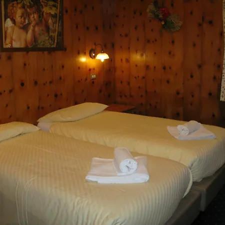 Lejlighedshotel L'arcobi 3*