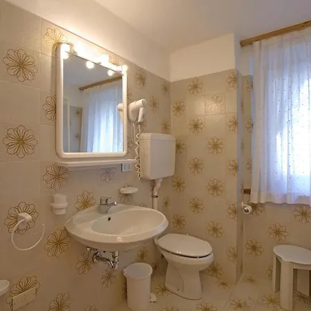 Lejlighedshotel L'arcobi 3*