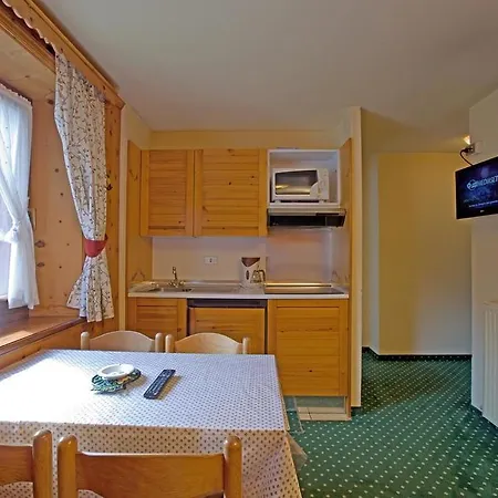 Aparthotel L'arcobi 3*