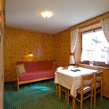 Aparthotel L'arcobi